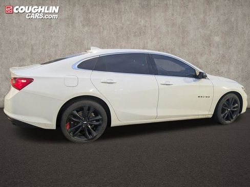 Used 2018 Chevrolet Malibu LT w/ Redline Edition image 8