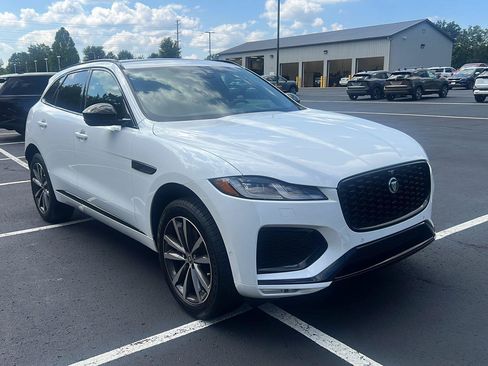 Used 2026 Jaguar F-PACE R-Dynamic S AWD/4WD image 7