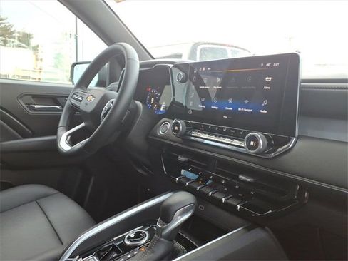 Used 2024 Chevrolet Colorado LT w/ LT Convenience Package III image 23