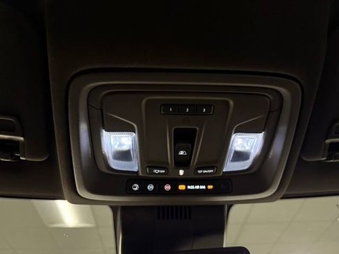 Certified 2024 GMC Sierra 1500 SLT w/ SLT Premium Plus Package image 21