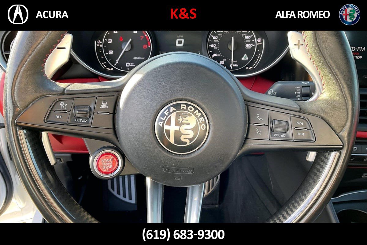 Used 2018 Alfa Romeo Giulia Quadrifoglio w/ Driver Assist Dynamic Package RWD image 9