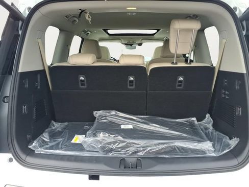 Used 2026 Nissan Armada Platinum Reserve AWD/4WD image 25