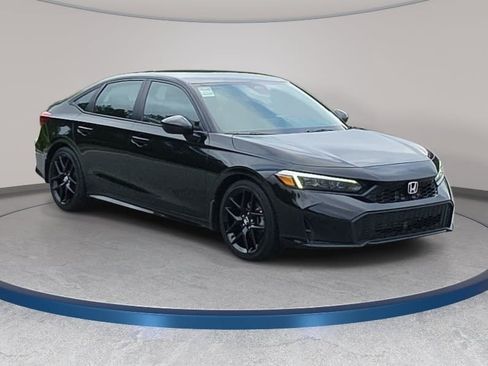 Used 2025 Honda Civic Sport image 3