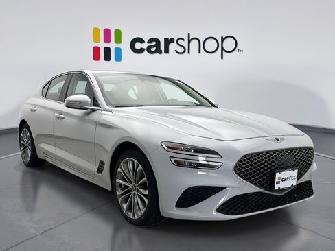 Used 2022 Genesis G70 2.0T AWD/4WD image 7
