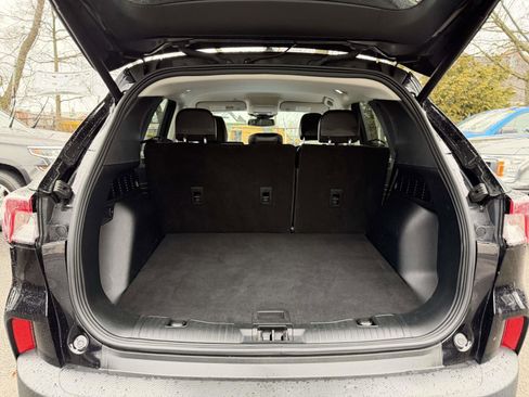 Used 2021 Ford Escape Titanium image 7