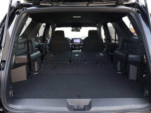 New 2026 Toyota 4Runner SR5 image 9