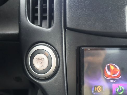 Used 2013 Nissan 370Z Roadster image 34