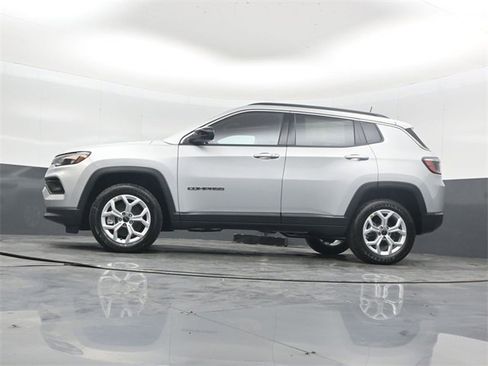 New 2026 Jeep Compass Latitude image 43