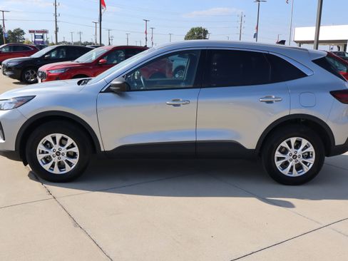 Used 2024 Ford Escape Active image 9