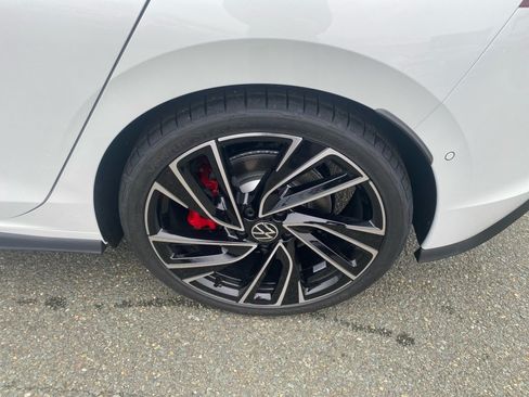 Used 2024 Volkswagen GTI Autobahn FWD image 23