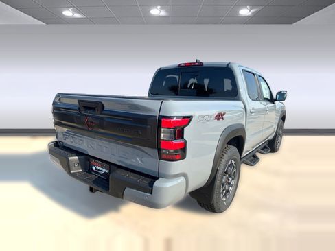 New 2026 Nissan Frontier PRO-4X w/ Pro-4x Convenience Package image 9