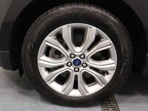 Used 2022 Ford Edge Titanium AWD/4WD image 24