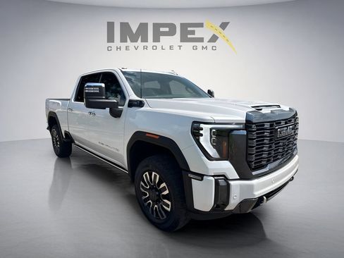 Used 2024 GMC Sierra 2500 Denali Ultimate w/ Max Trailering Package AWD/4WD image 7