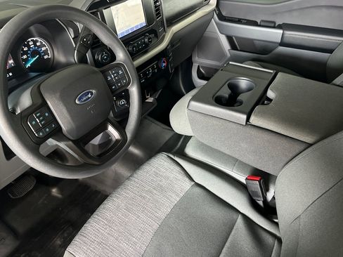 Used 2023 Ford F150 XLT w/ Trailer Tow Package image 9