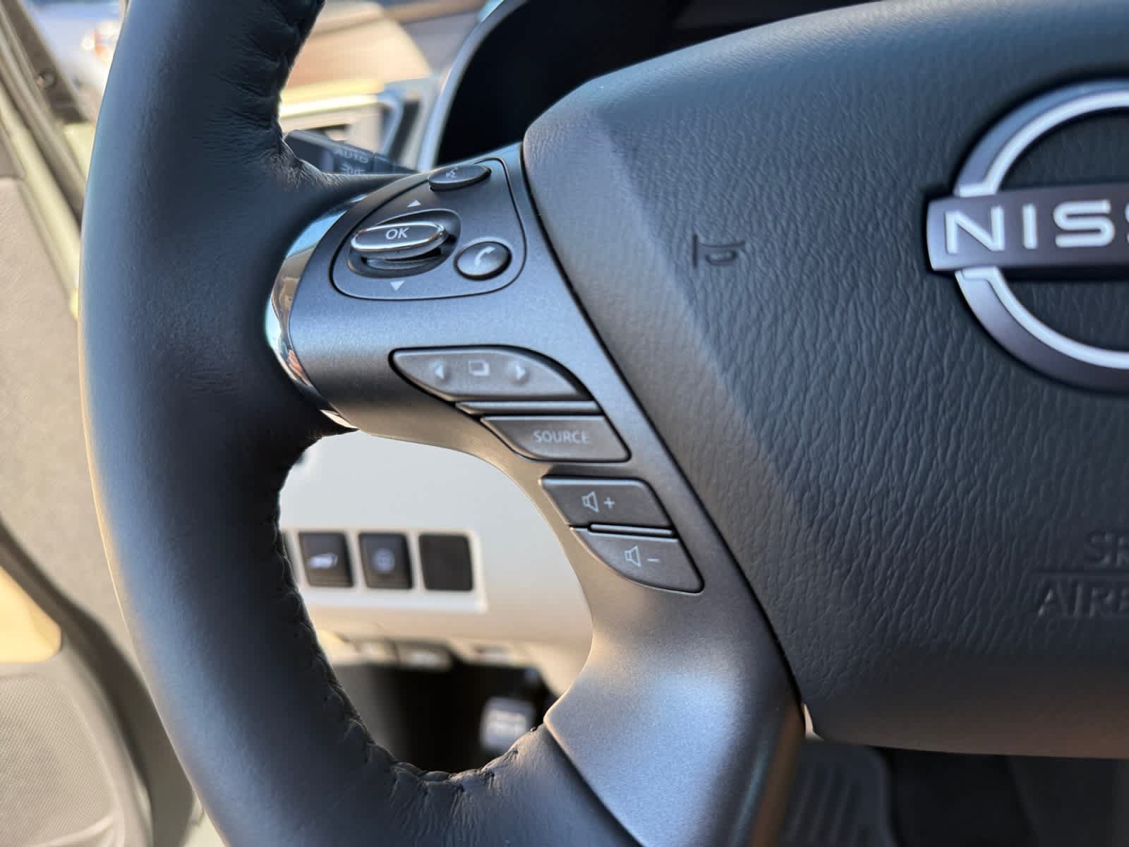 Used 2024 Nissan Murano Platinum w/ Cargo Package AWD/4WD image 25