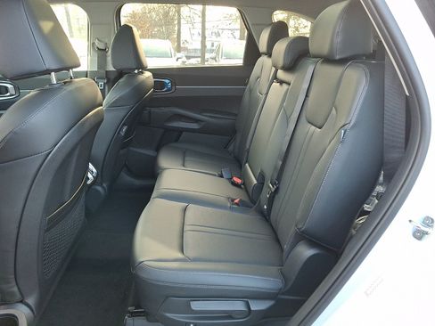 New 2026 Kia Sorento S FWD image 5