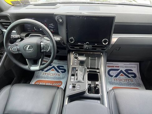 Used 2024 Lexus GX 550 AWD/4WD image 11