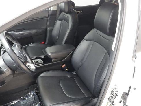 Used 2024 Kia Sportage EX FWD image 14