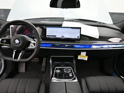 New 2026 BMW 740i xDrive w/ Executive Package AWD/4WD image 13