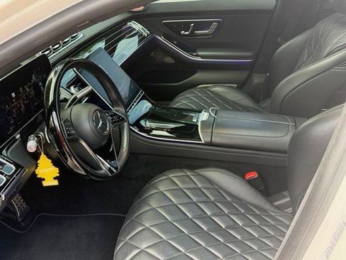 Used 2022 Mercedes-Benz S 580 4MATIC Sedan image 4