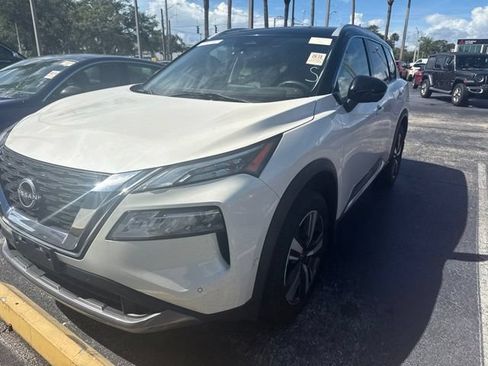 Used 2023 Nissan Rogue SL w/ SL Premium Package AWD/4WD image 5