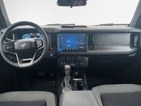 Used 2025 Ford Bronco Big Bend image 21