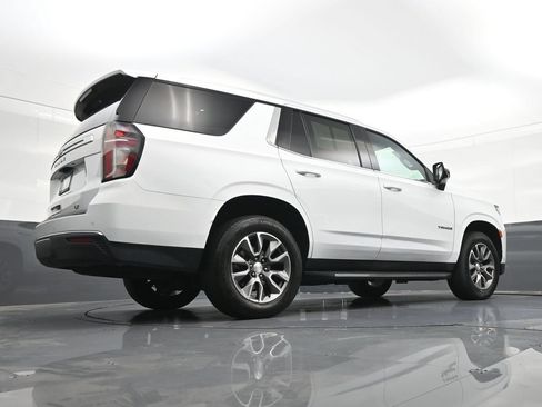 Used 2022 Chevrolet Tahoe LT w/ Luxury Package RWD image 25