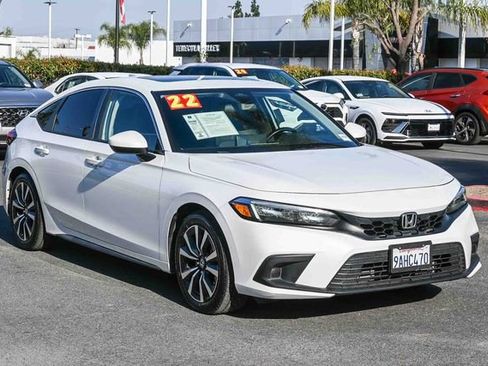 Used 2022 Honda Civic EX-L image 3