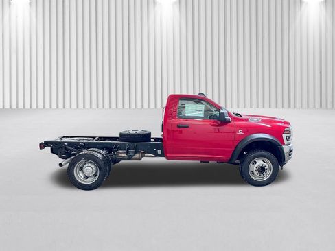 New 2026 RAM 5500 Tradesman w/ Chrome Appearance Group image 3