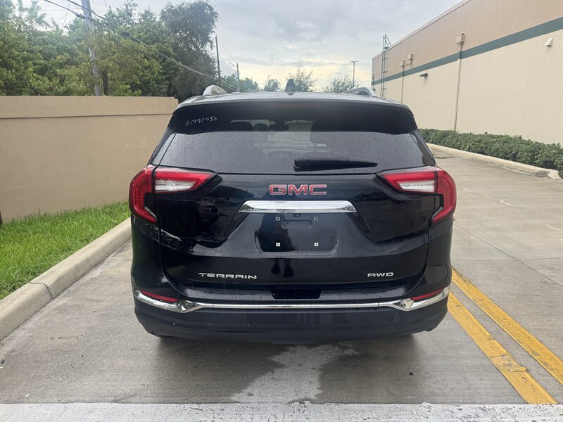 Used 2022 GMC Terrain SLT AWD/4WD image 6