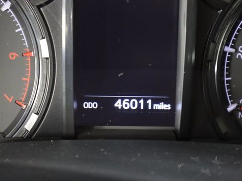 Used 2022 Toyota 4Runner SR5 Premium image 39