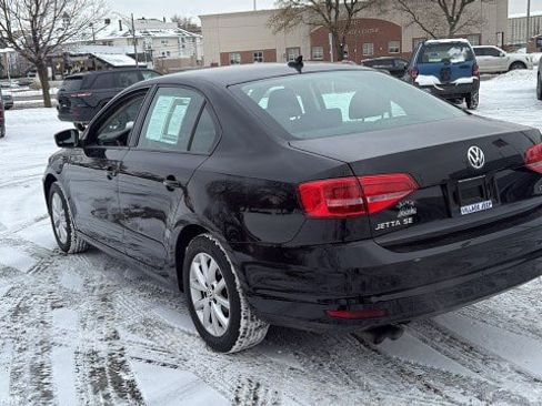 Used 2015 Volkswagen Jetta SE image 4