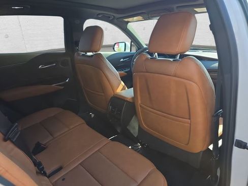 Certified 2023 Cadillac XT4 Sport AWD/4WD image 11
