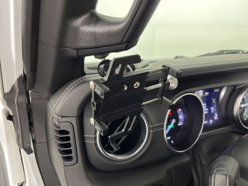 Used 2021 Jeep Wrangler Unlimited Sahara w/ Cold Weather Group AWD/4WD image 29