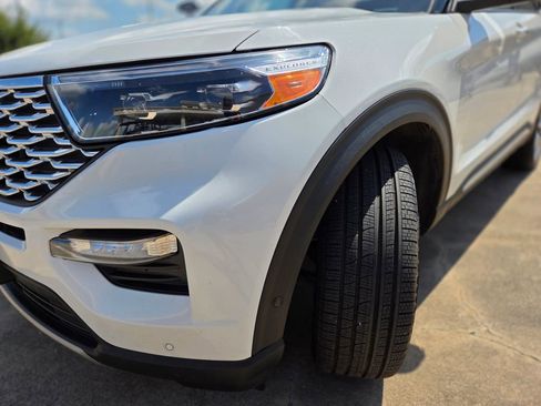 Used 2023 Ford Explorer Platinum w/ Technology Package AWD/4WD image 35