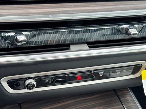 Used 2026 BMW X5 xDrive40i image 17