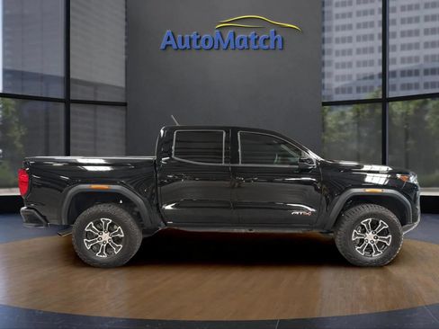 Used 2024 GMC Canyon AT4 AWD/4WD image 12