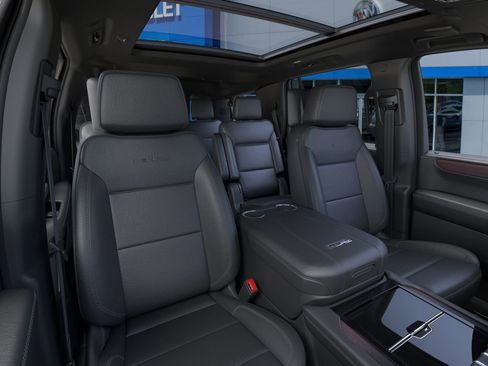 New 2025 GMC Yukon Denali w/ Denali Reserve Package image 40