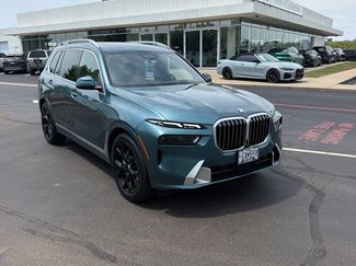 Used 2025 BMW X7 xDrive40i w/ Executive Package AWD/4WD video 1