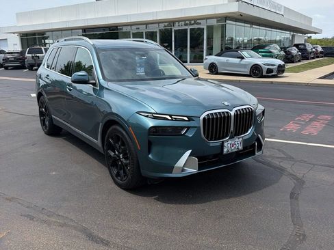 Used 2025 BMW X7 xDrive40i w/ Executive Package AWD/4WD image 1