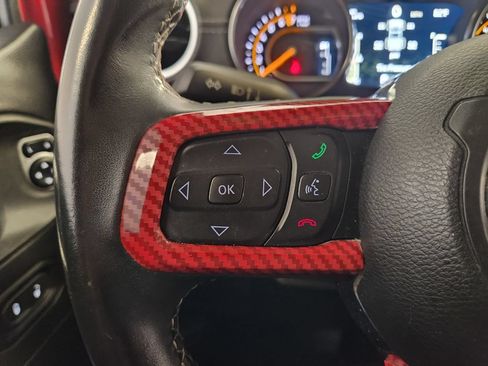 Used 2020 Jeep Gladiator Overland AWD/4WD image 29