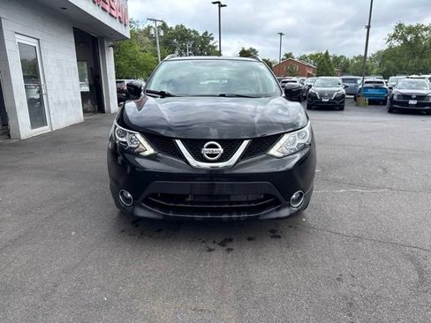 Used 2017 Nissan Rogue Sport SV w/ SV All-Weather Package AWD/4WD image 7
