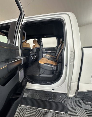 Used 2024 Ford F250 Platinum AWD/4WD image 8