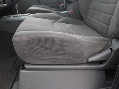 Used 2021 Nissan Frontier S RWD image 16