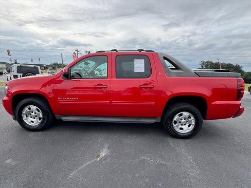 Used 2011 Chevrolet Avalanche LT RWD image 6
