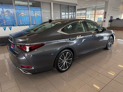 Used 2023 Lexus ES 350 w/ Premium Package image 2