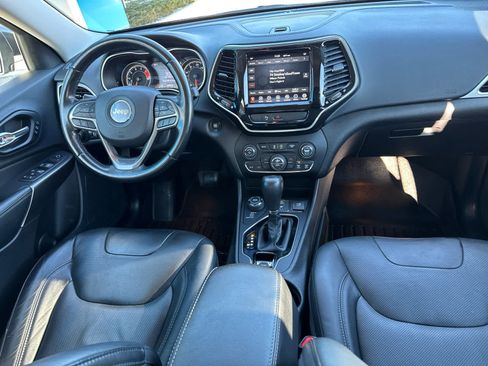 Used 2020 Jeep Cherokee Limited image 6