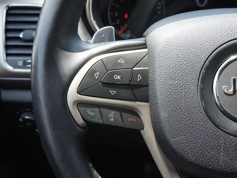 Used 2014 Jeep Grand Cherokee Altitude AWD/4WD image 12