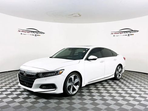 Used 2020 Honda Accord Touring image 4