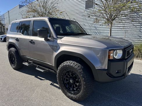 Used 2024 Toyota Land Cruiser image 4